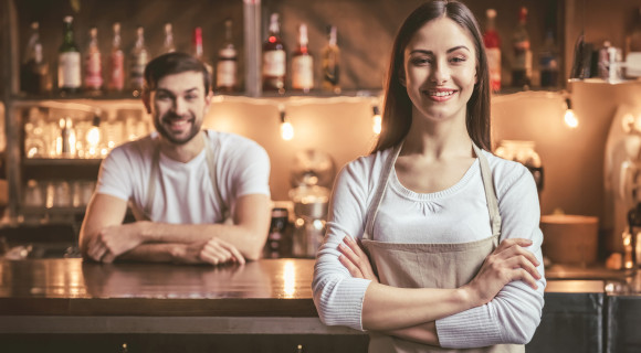 Jak radzić sobie z rotacją pracowników w gastronomii?